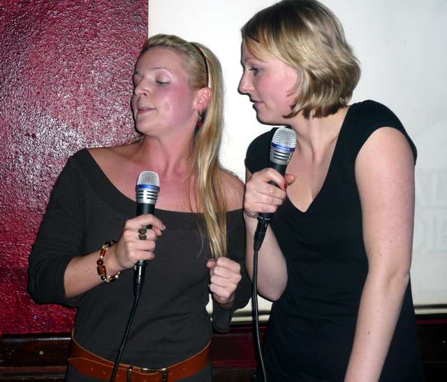 Karaoke 11-08 058.jpg