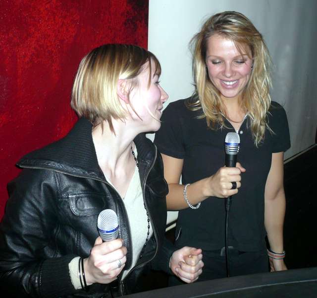 Karaoke 11-08 057.jpg